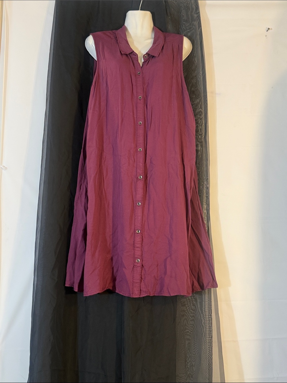 Sleeveless Button-Front Mini Dress in Deep Plum